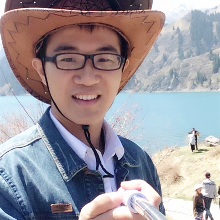 优优工长冯崇治