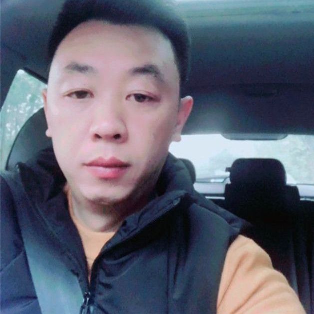 优优工长曾志明