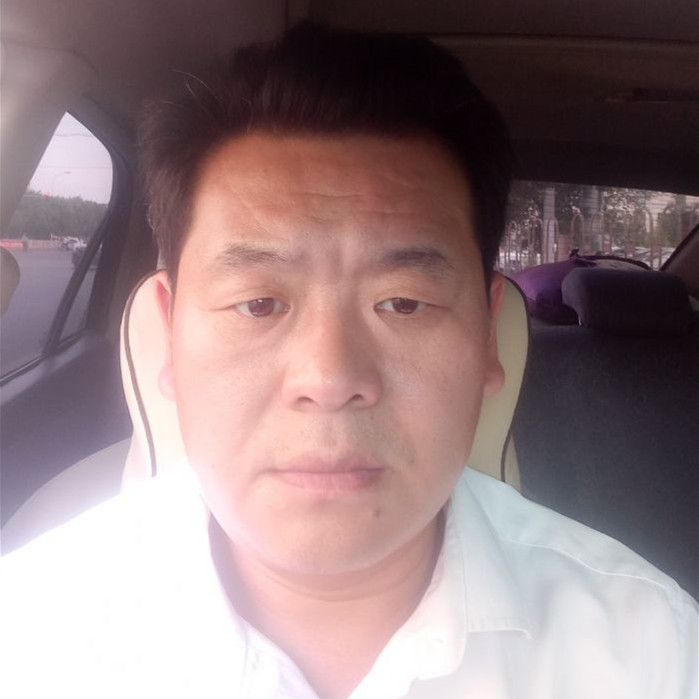 优优工长邓金峰