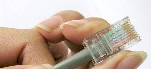 ����ˮ��ͷ�ӷ������ġ�ʵ������ˮ��ͷ�������裺