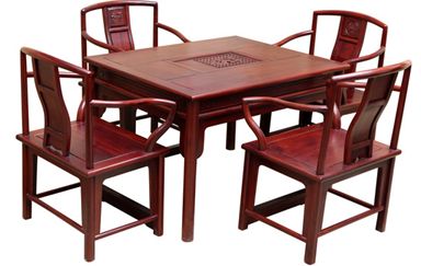 ��ľ����