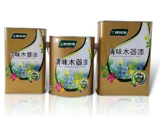 ������ľ����