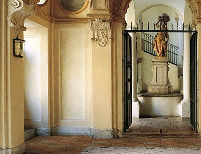 �������ש