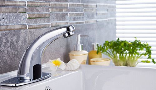 �Զ���Ӧˮ��ͷ