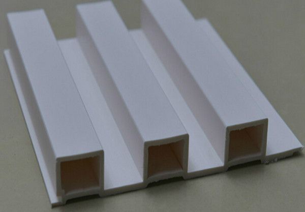 װ������