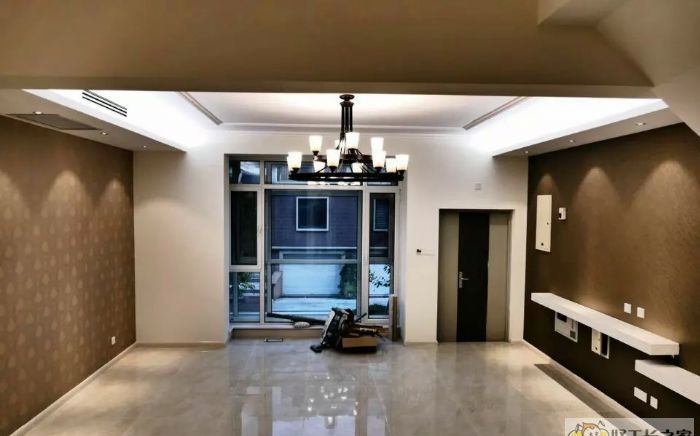 ����ˮɫʱ�����װ��Ч��ͼ