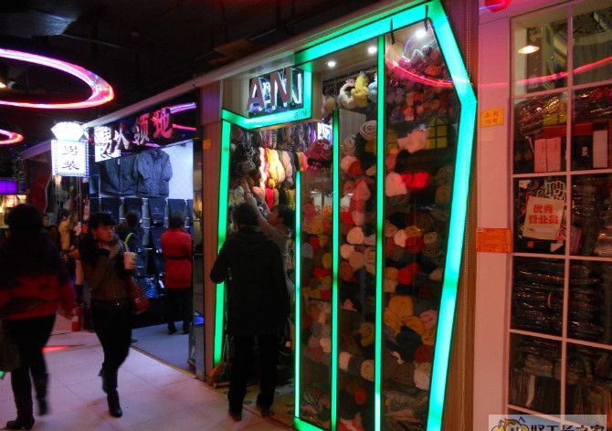 青岛巴黎春天商城装修效果图