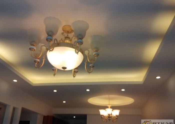 �ɶ��и����װ��Ч��ͼ