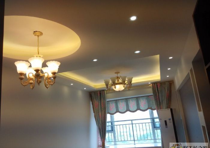 �ɶ��и����װ��Ч��ͼ