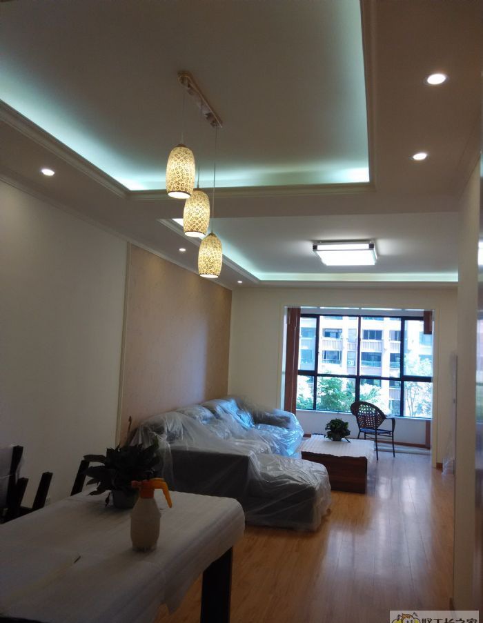 �ɶ���ݹ��ʳ�װ��Ч��ͼ