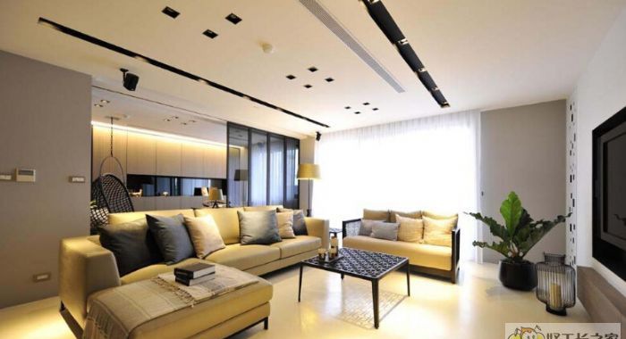 �ɶ�Ӣ�װ뵺װ��Ч��ͼ