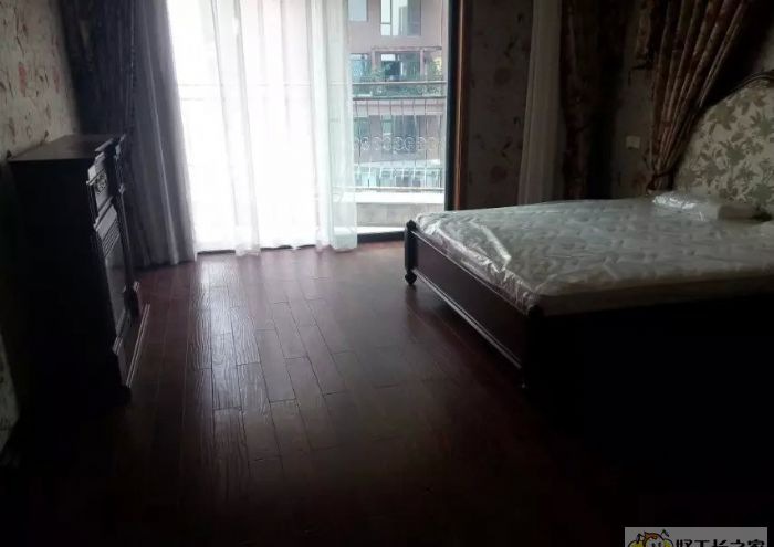 �ɶ��뵺�ǰ�װ��Ч��ͼ