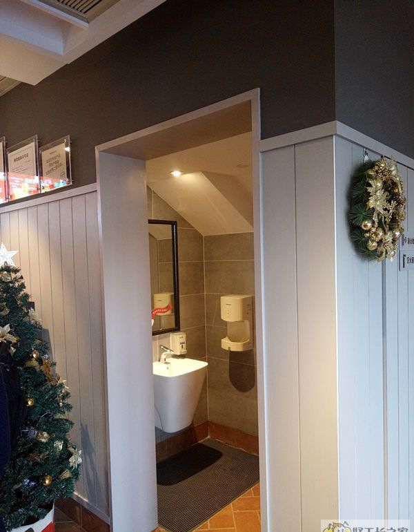 武汉光谷中商KFC装修效果图