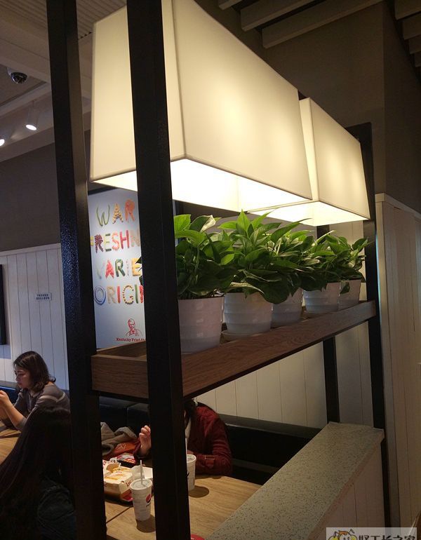 武汉南昌玉河KFC装修效果图