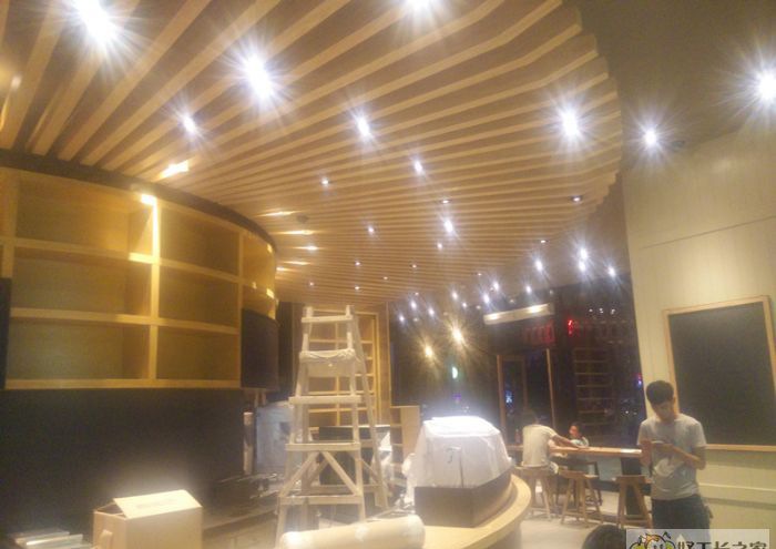 武汉黄石万达星巴克装修效果图