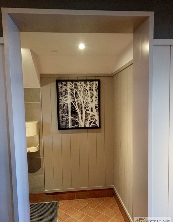 武汉光谷中商KFC装修效果图