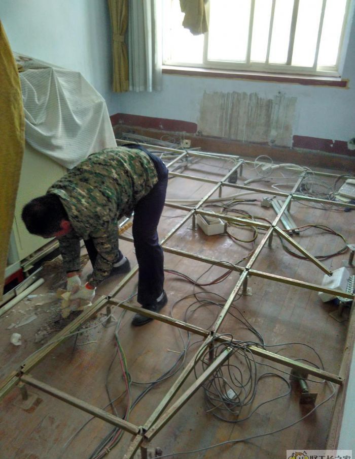 青岛徐州路部队机房装修效果图