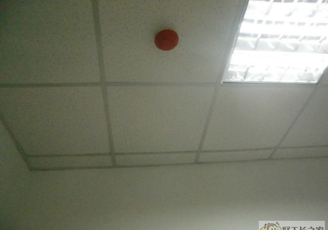 �ɶ�����һ�Ű칫��װ�޹���װ��Ч��ͼ