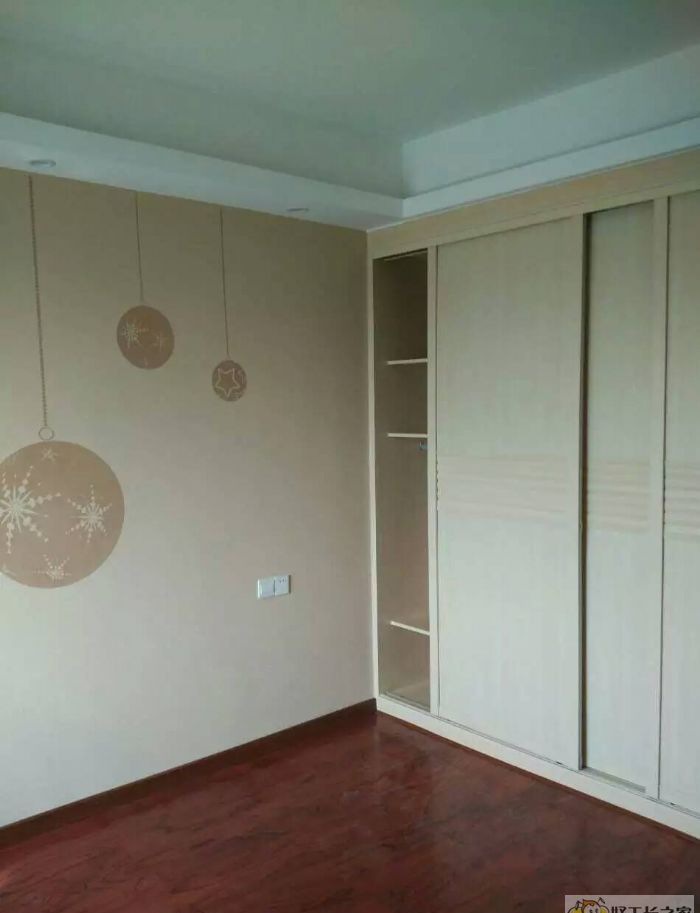 �ϲ�÷����л��װ��Ч��ͼ