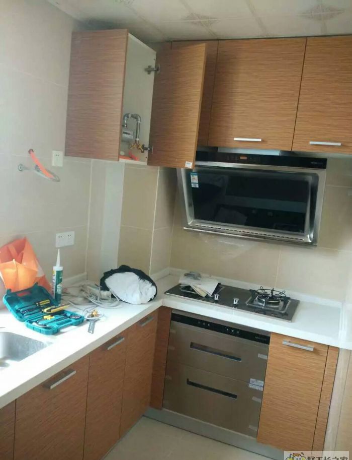 �ϲ�÷����л��װ��Ч��ͼ