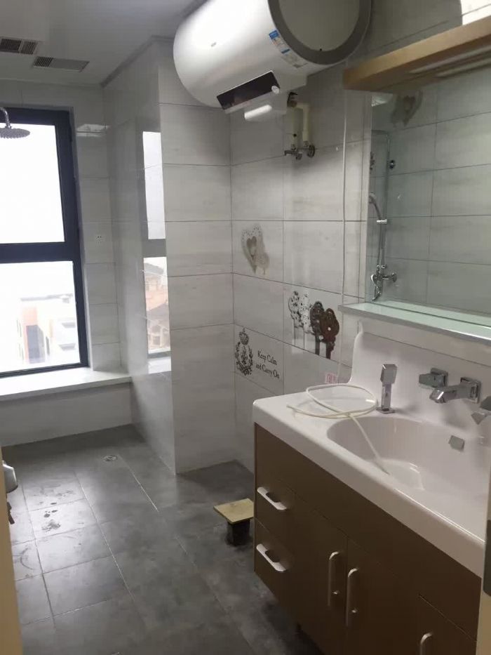 �����������϶�װ��Ч��ͼ