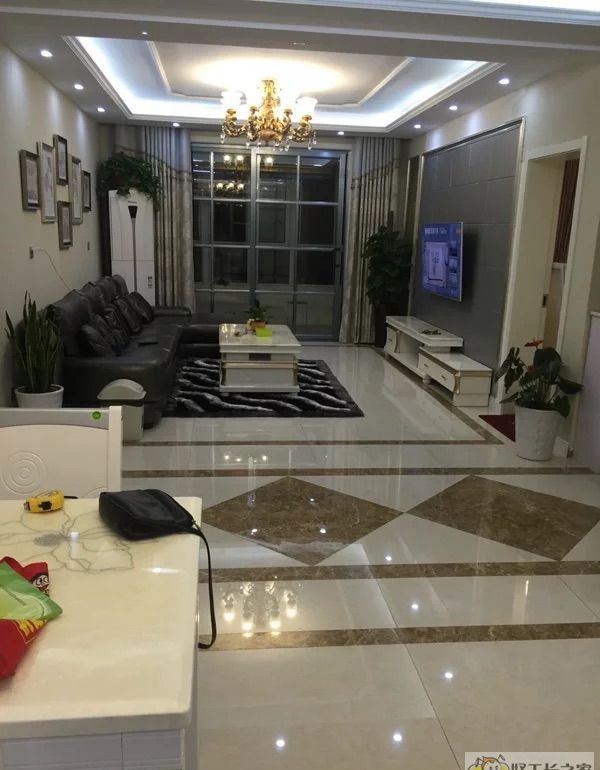 �Ϸ��������ʳ�װ��Ч��ͼ