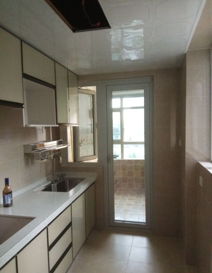 �е�������װ��Ч��ͼ