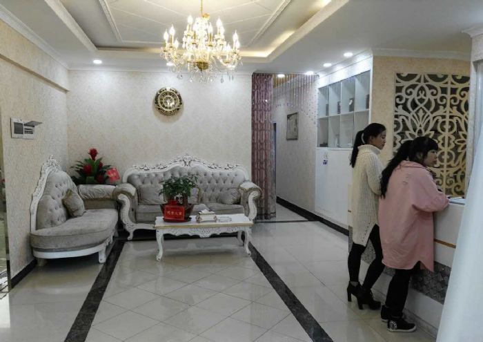 长沙260平方美容美发店装修效果图