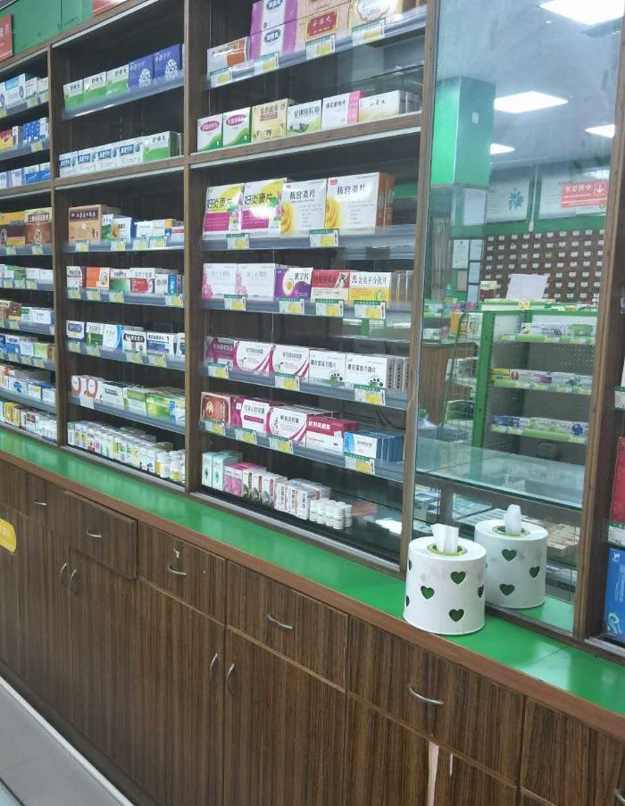 广州白沙村药店装修效果图