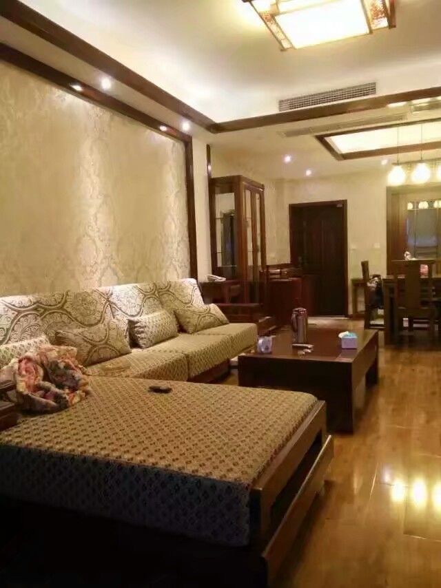 �Թ��Ϻ��ݶ�װ��Ч��ͼ