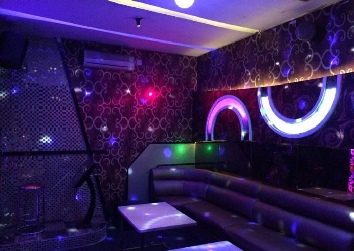 南昌老蓝天小型KTV装修效果图