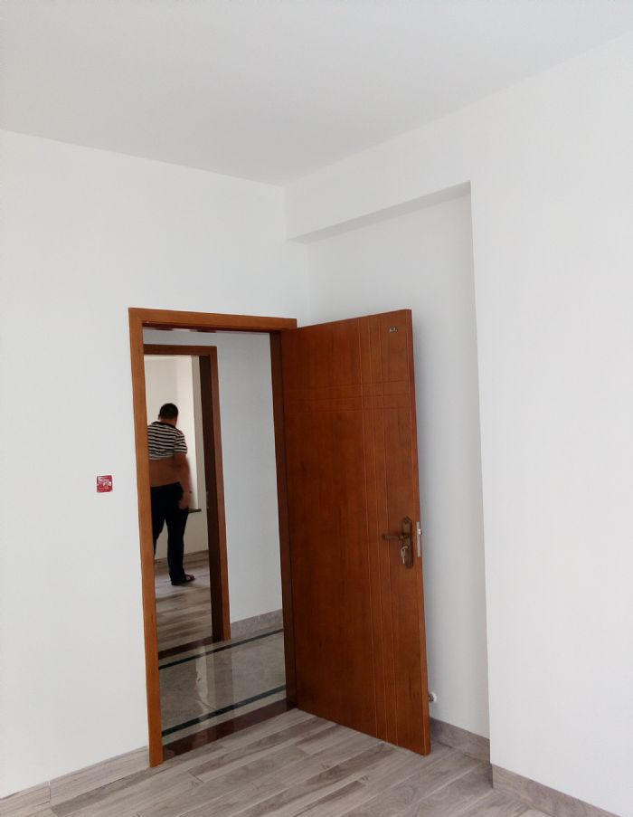 ���ڱ����۾�װ��Ч��ͼ