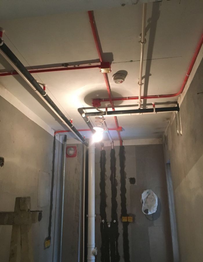 �Ͼ�ʯͷ���´�װ��Ч��ͼ