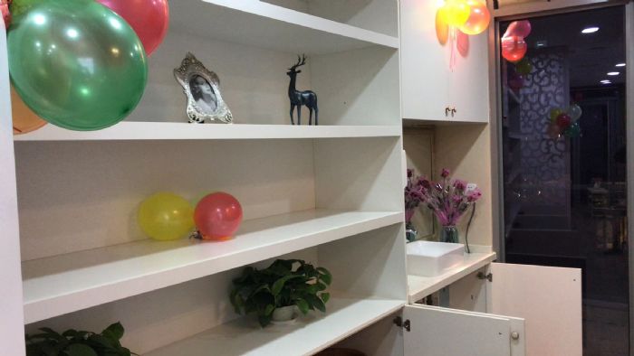 南京天平座美甲店装修效果图