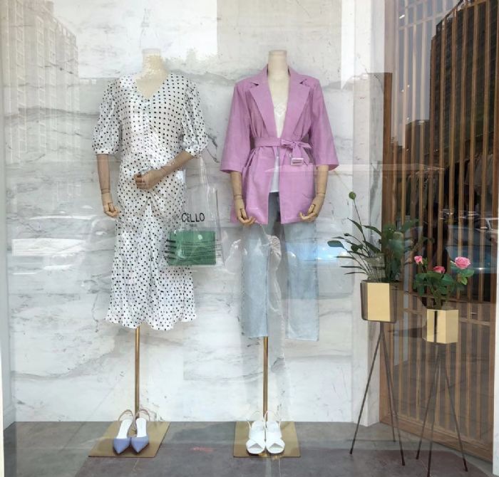 焦作焦作王府井女装店装修效果图