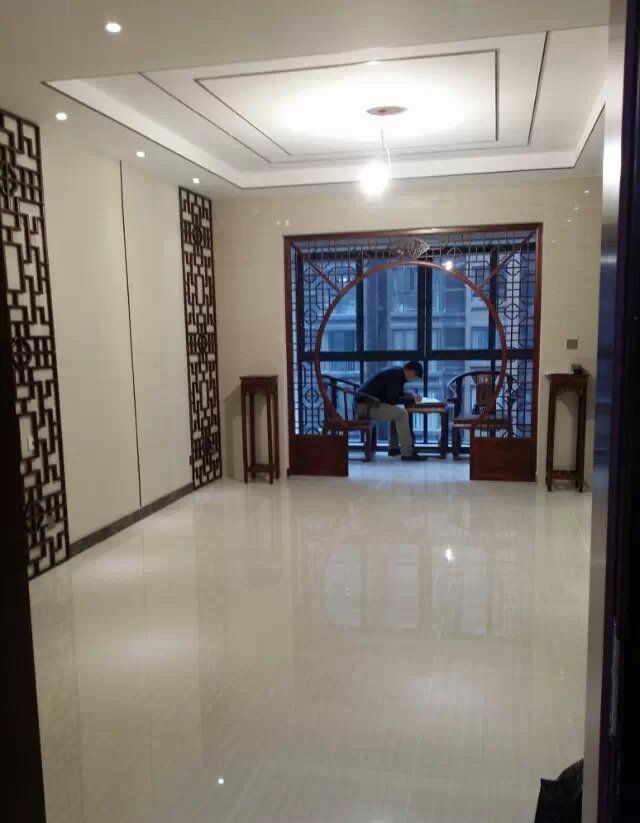 �ɶ��̵����ͳ�װ��Ч��ͼ