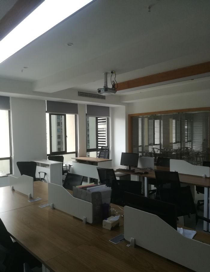 重庆隆鑫西城汇某办公室装修效果图