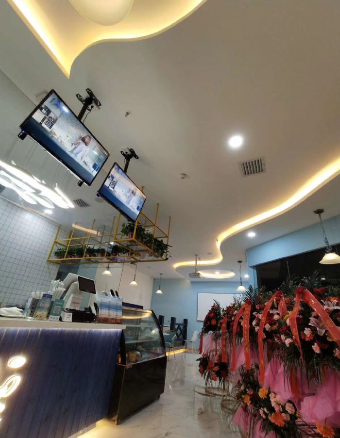 西安万和城购物中心装修效果图