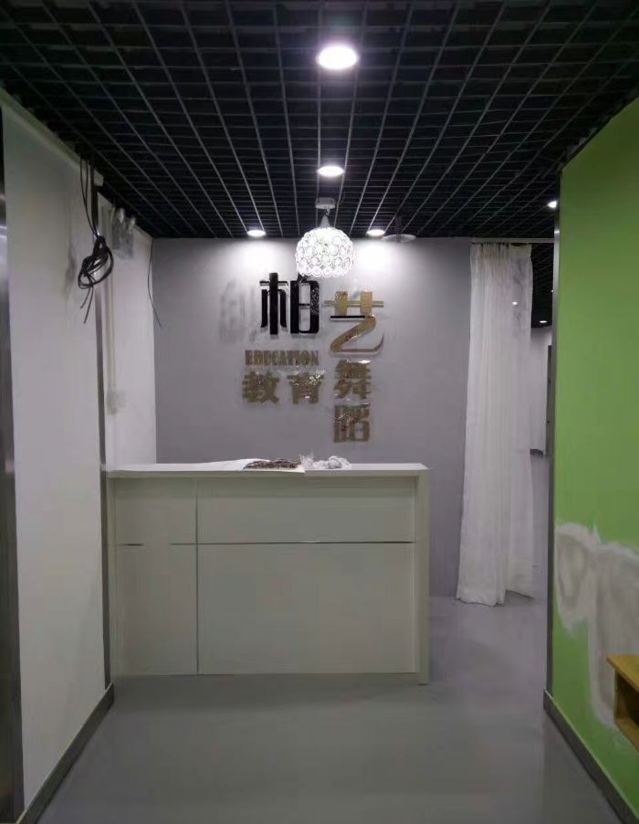 �����йش��е���Ϣ����װ��Ч��ͼ