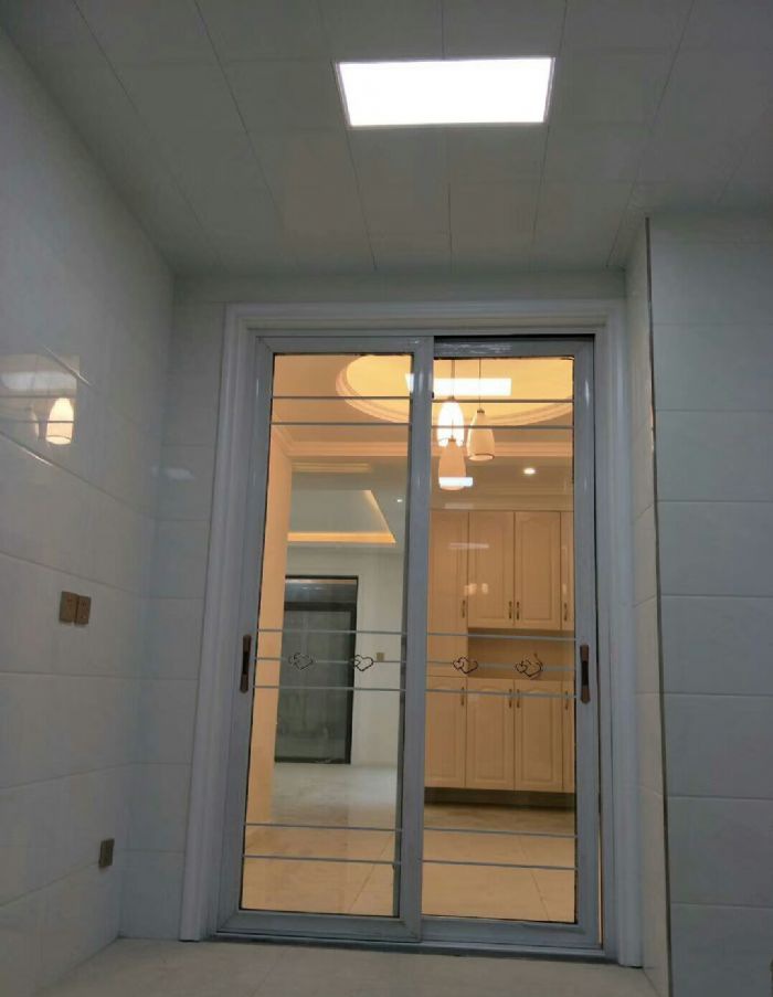 ����������Ȼ��װ��Ч��ͼ