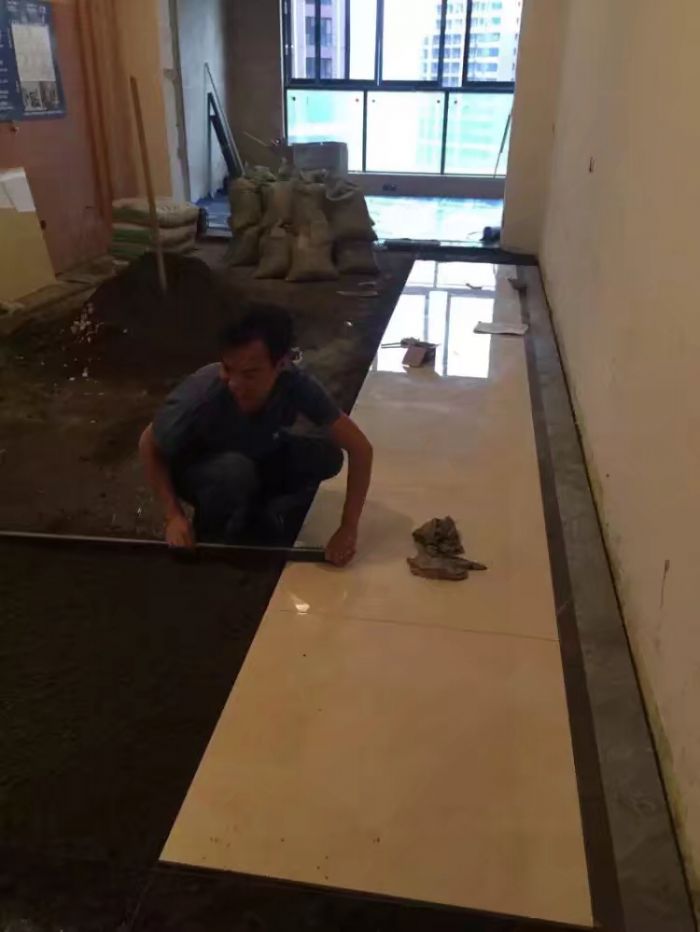 �ɶ�����Ӣ������װ��Ч��ͼ