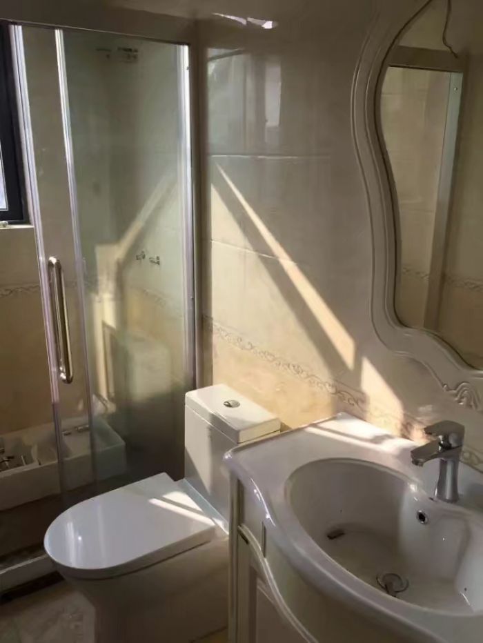 �ɶ�����Ӣ������װ��Ч��ͼ