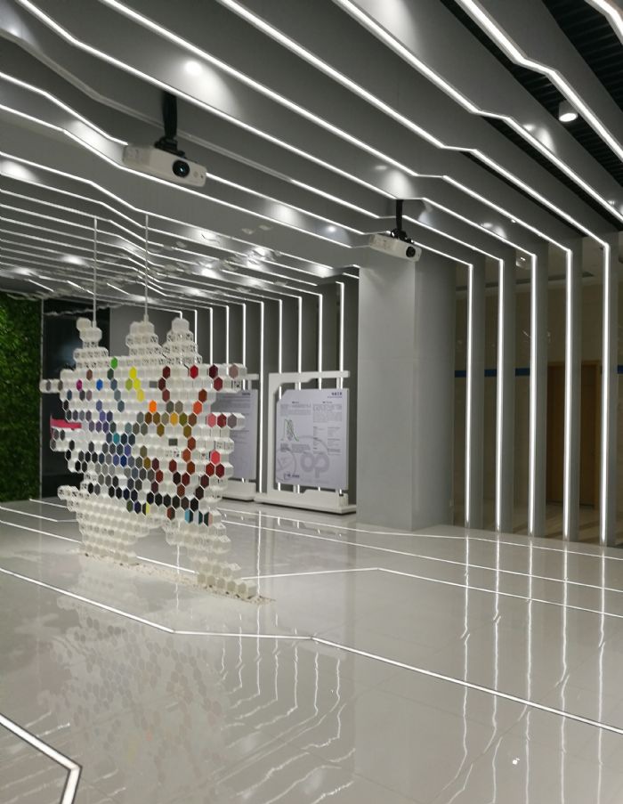 苏州上海延锋彼欧展厅装修效果图