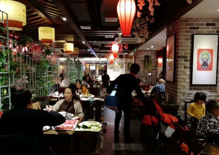 ��ݸ��ɫ��������װ��Ч��ͼ