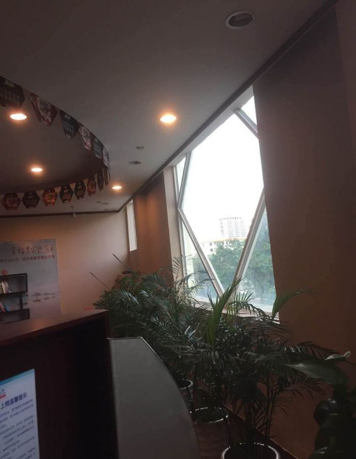 ���ڽ�ͨ����װ��Ч��ͼ