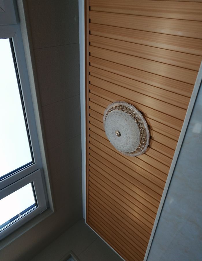 ������ԣ�͸���װ��Ч��ͼ