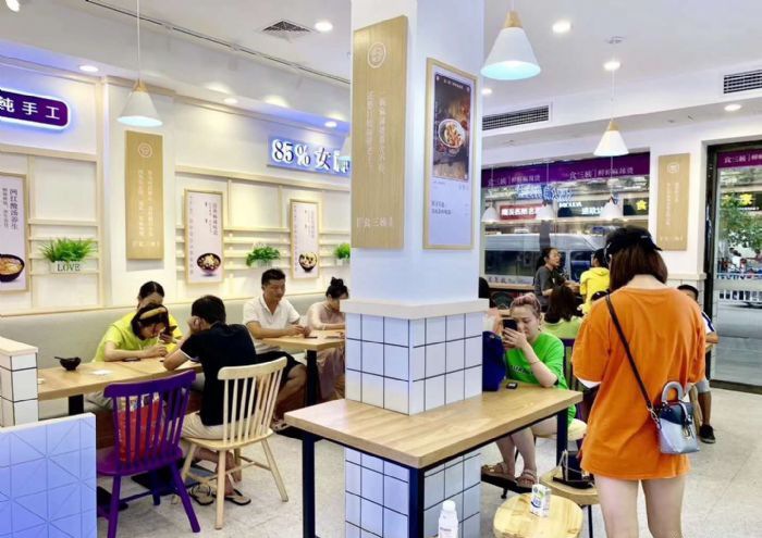 南昌南昌丁公路店铺装修效果图