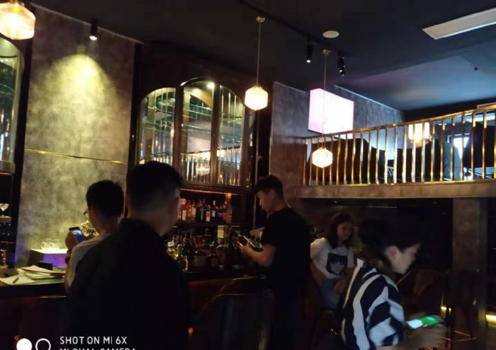 成都神仙树酒吧装修效果图