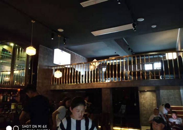 成都神仙树酒吧装修效果图