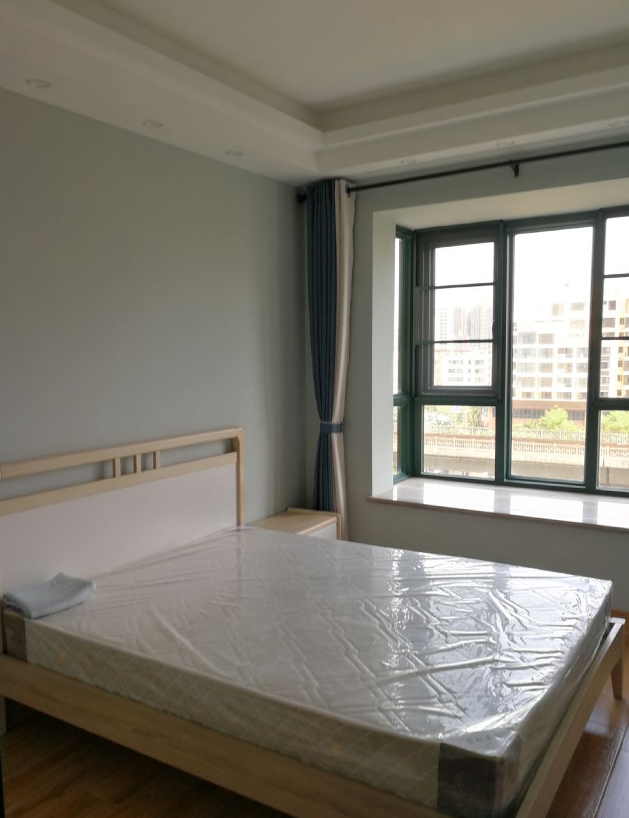 �����Ϻ��Ҹ���װ��Ч��ͼ